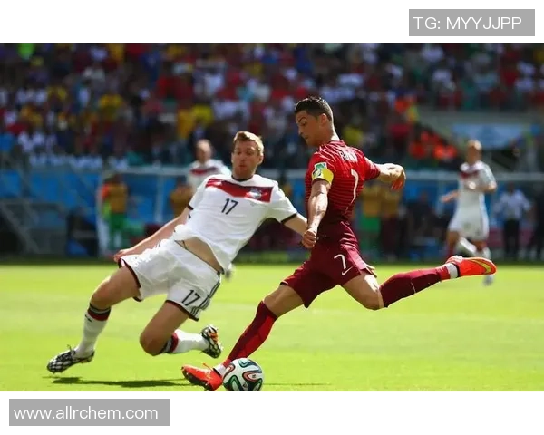 贝林厄姆：从青涩新星到足球场上的璀璨明珠之路